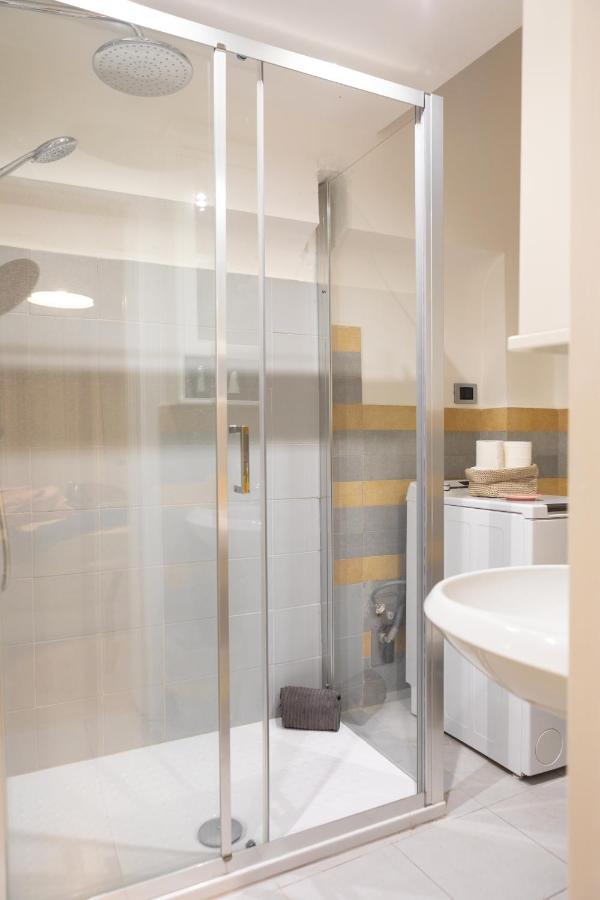 Xenia Apartments - Enjoy Porta Venezia In Modern Apt- 10 Min From Duomo Milano Exteriör bild